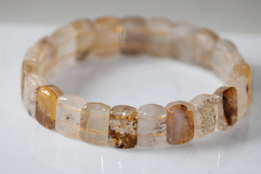 Bracelet quartz hématoide, bracelet cristale de roche et hematite, bracelet en pierres naturelles, bracelet lithothérapie ; signature minérale ; signature minerale ; bijoux en pierres naturelles ; bijoux en pierre ; lithotherapie ; lithothérapie ; bracelet quartz hematoide