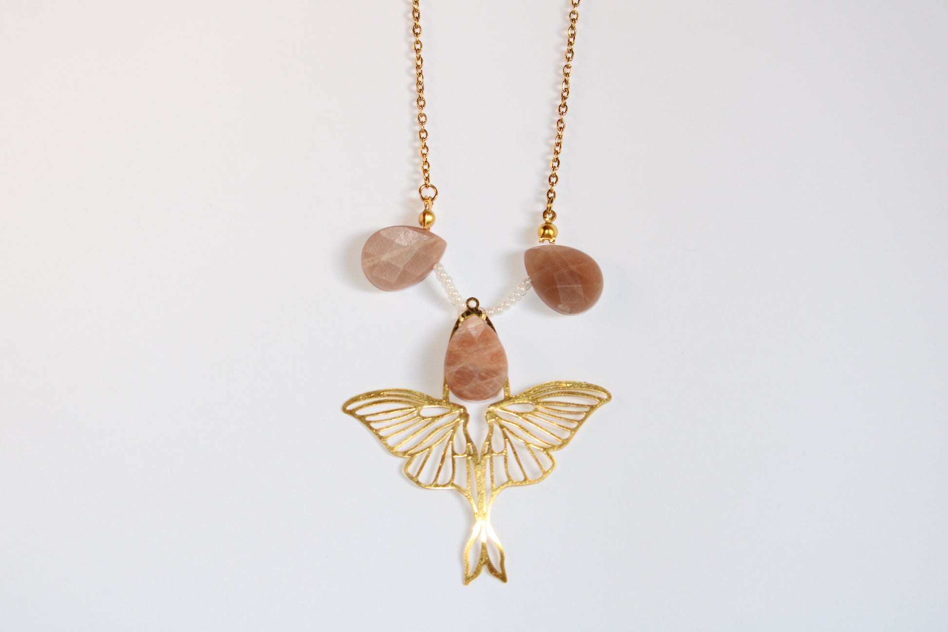 Collier en pierre de soleil, collier en pierres naturelles de pierre de soleil; collier lithothérapie; lithotherapie; signature minerale; signature minérale