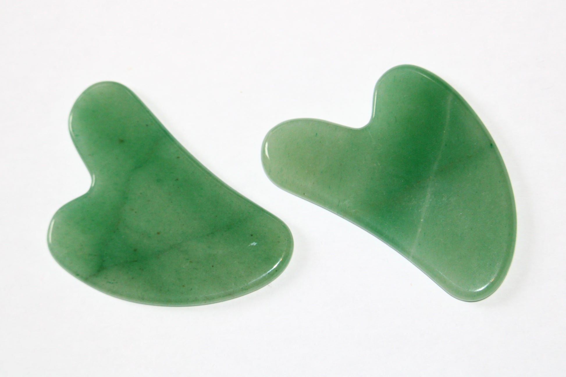 gua-sha en aventurine verte, gua sha en aventurine verte, gua sha en pierre naturelle d'aventurine verte, gua sha en aventurine verte, gua sha , gua-sha, signature minérale; signature minerale; pierre de massage du visage