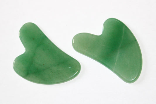 gua-sha en aventurine verte, gua sha en aventurine verte, gua sha en pierre naturelle d'aventurine verte, gua sha en aventurine verte, gua sha , gua-sha, signature minérale; signature minerale; pierre de massage du visage