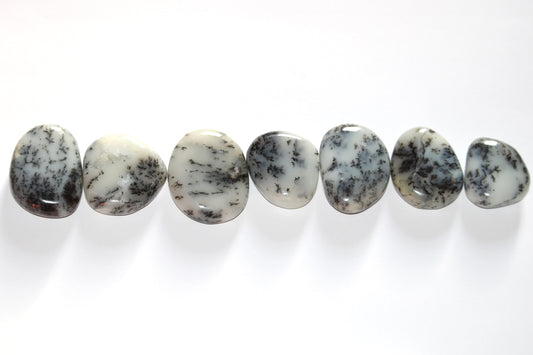 Pierre naturelle agate dendritique ; merlinite ; pierres naturelles d'agate ; lithothérapie  lithotherapie ; signature minérale ; signature minerale ; boutique de pierre en ligne :